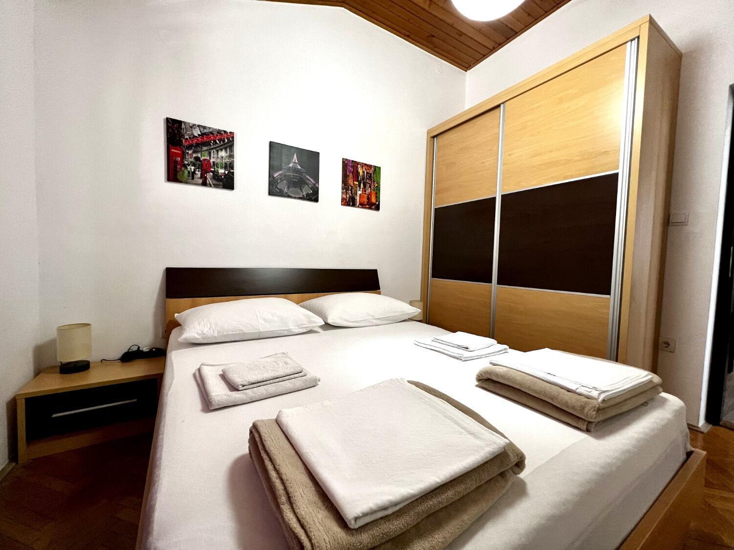 Apartment Denis - Great Location & Large Terrace Makarska Exterior photo